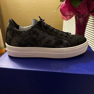 Women’s P448 black glittery shoes